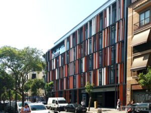 Fachada hotel ibis budget lavapiés.